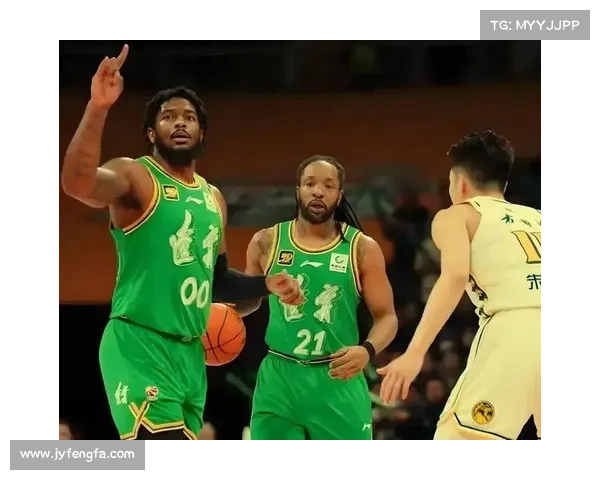 辽篮迎神秘嘉宾助阵杨鸣教练组第四外援加盟成球队最大看点